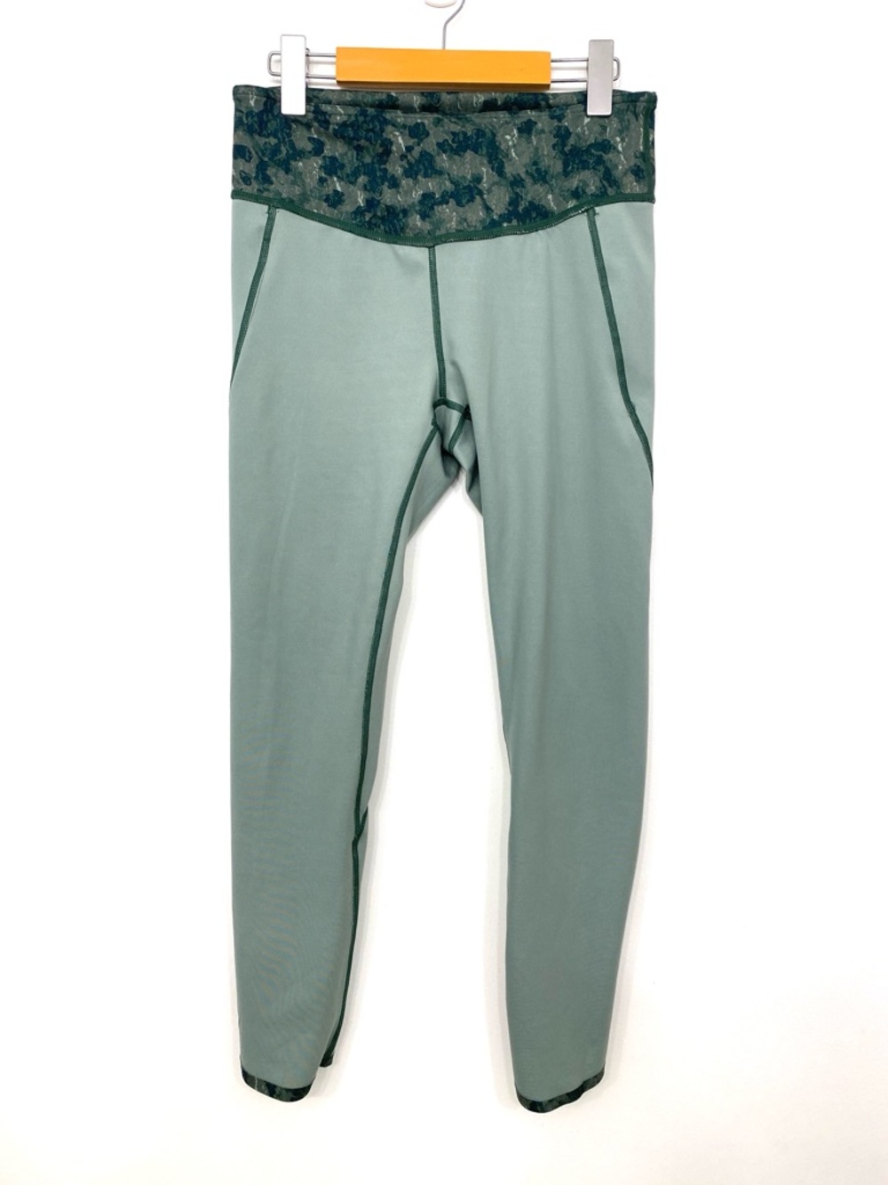 Zella High Rise Leggings Women’s M Green Navy Print Workout Yoga - Picture 4 of 14
